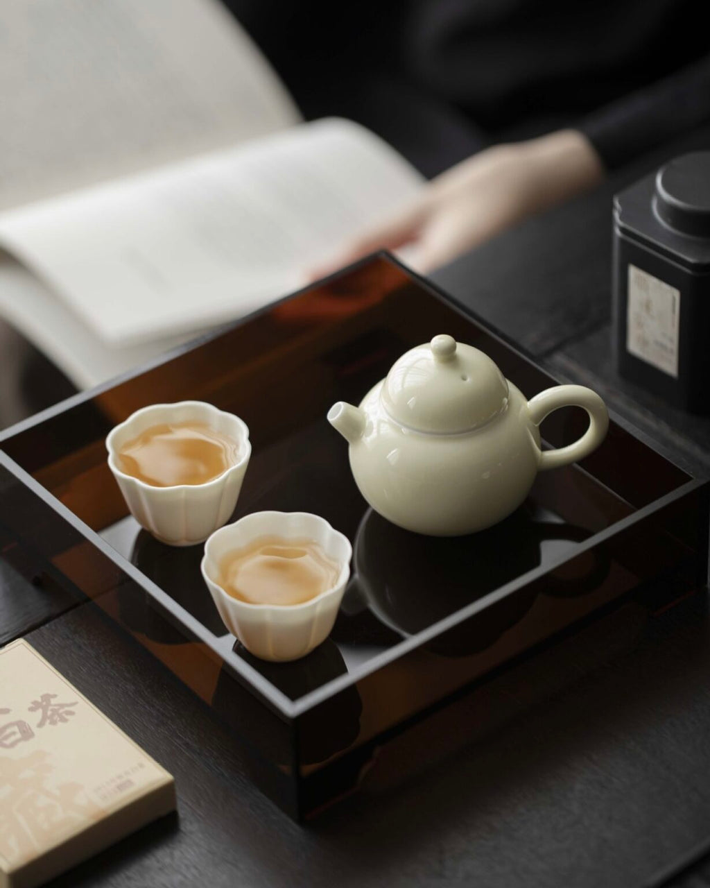 Elegant Ceramic Yellowish White 100ml Chinese Teapot