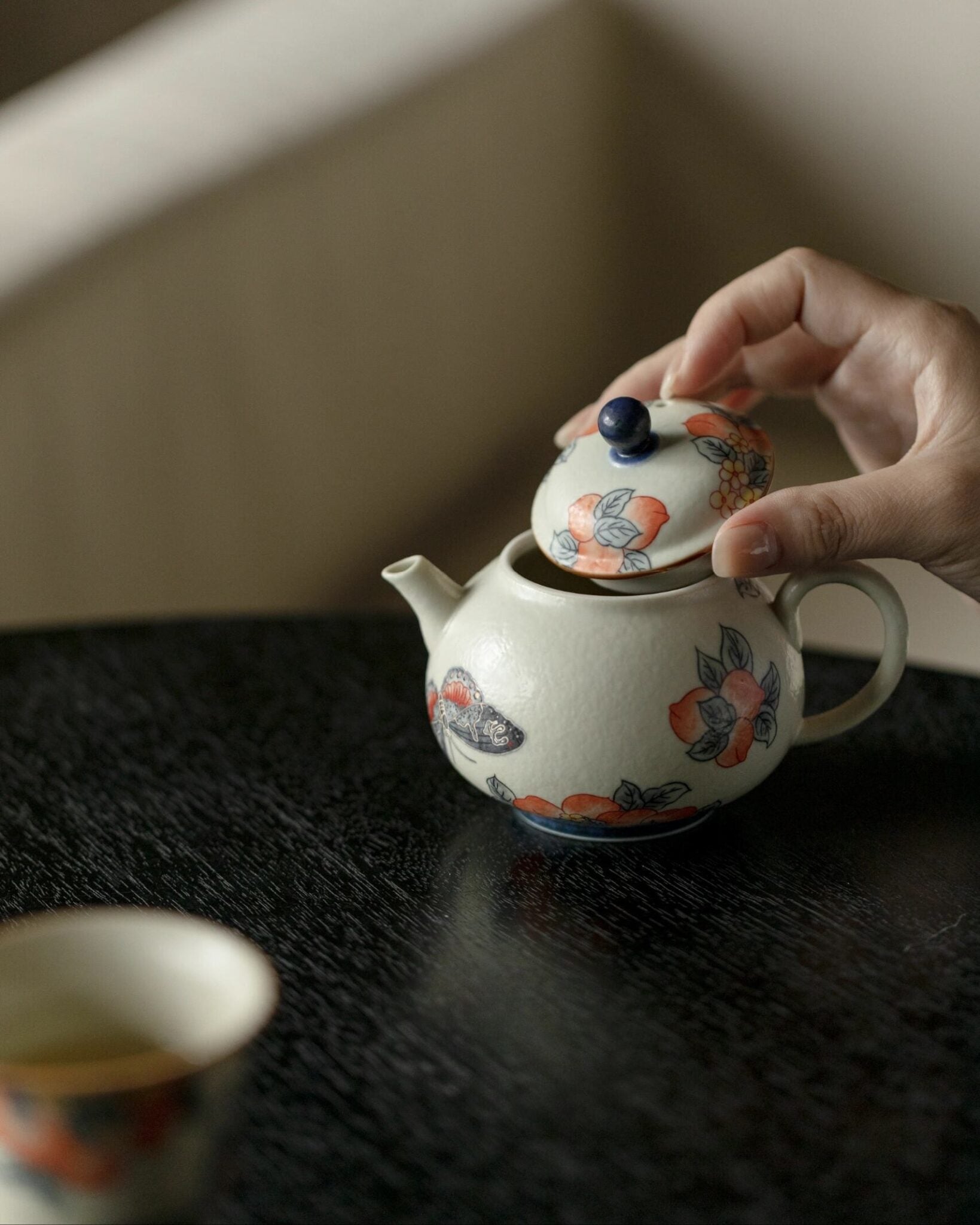 Vintage Style Ceramic Longevity Peach 170ml Chinese Teapot