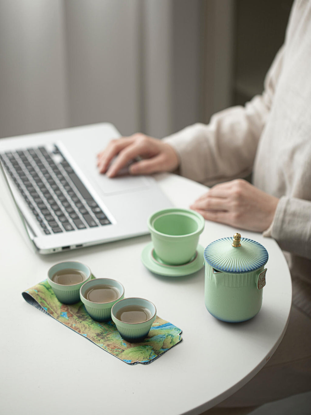 Hand-painted Ceramic Orchid Kung Fu Tea Set